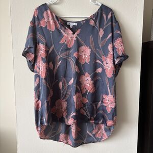 DR2 Blue Satin Floral Short Sleeve Top - Size XL